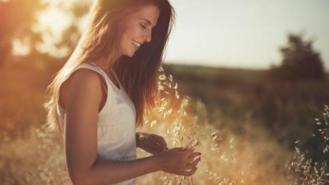 Guys, what do you think about a woman who is ACTUALLY hard to get? Like she's not playing it she's actually living it?