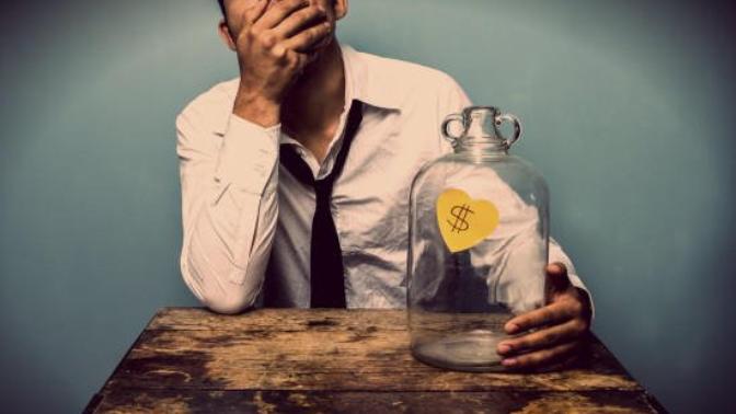 Can not being able to contribute financially in a relationship, break it off?