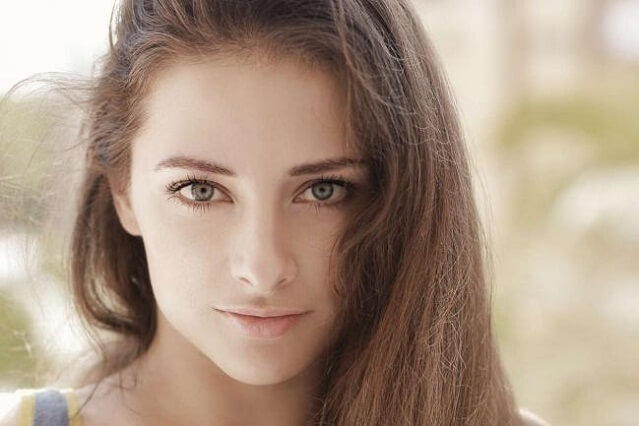 True or false - Men are lying when they prefer women without or less makeup?