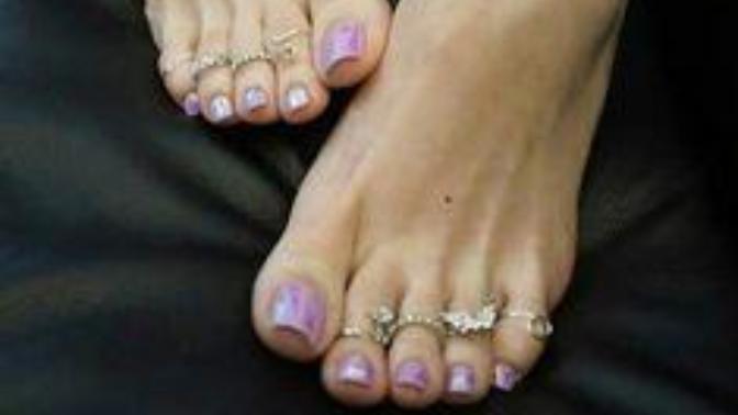What are your thoughts on foot jewelry like toe rings and anklets?