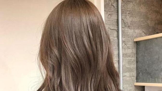 Is short hair better or long hair?