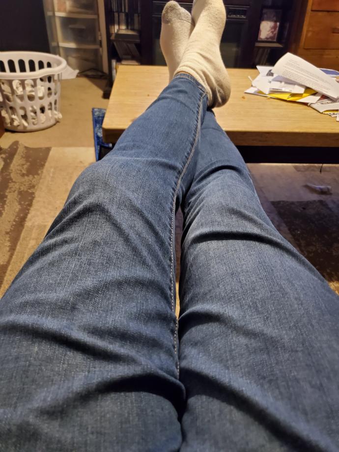Which skinny jeans look better pair 1 or pair 2?