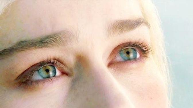 What color are Emilia's eyes?