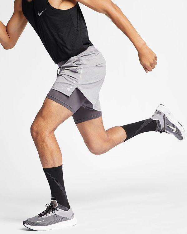 Whats wrong with men showing a little bit more thigh?