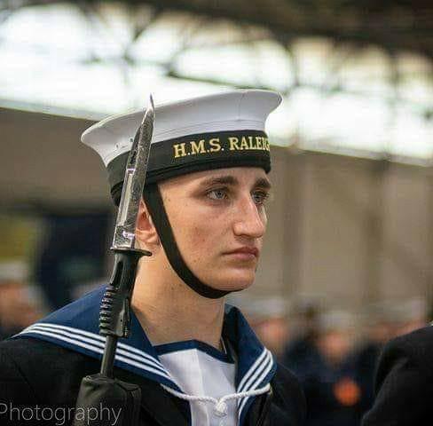 Is a military guy actually attractive 💁‍♂️?