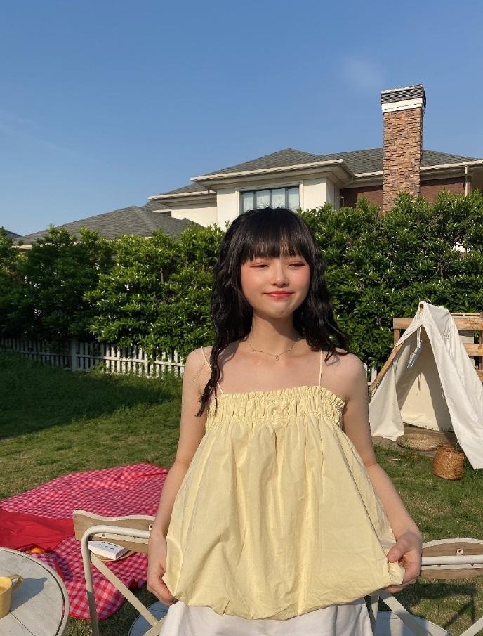 Why do white women looks older than their age compared to Asians?