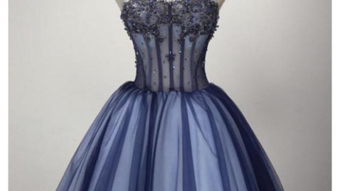 What dress should I wear to homecoming?