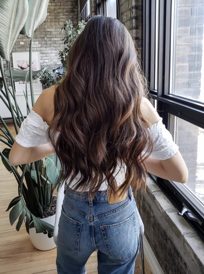 Guy, blondes, brunettes, or black hair? what do you like best on girls?