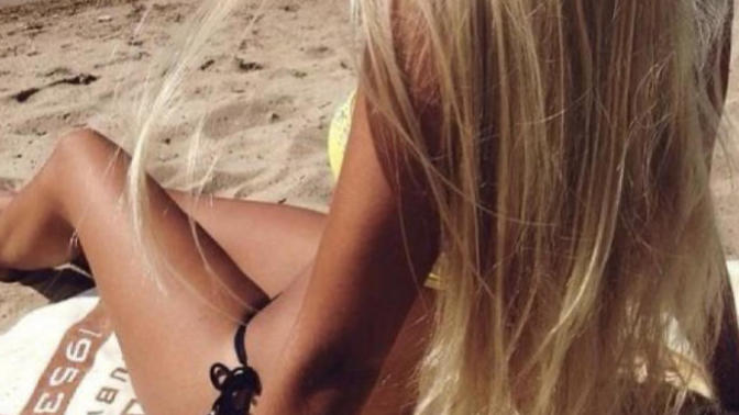 Guy, blondes, brunettes, or black hair? what do you like best on girls?