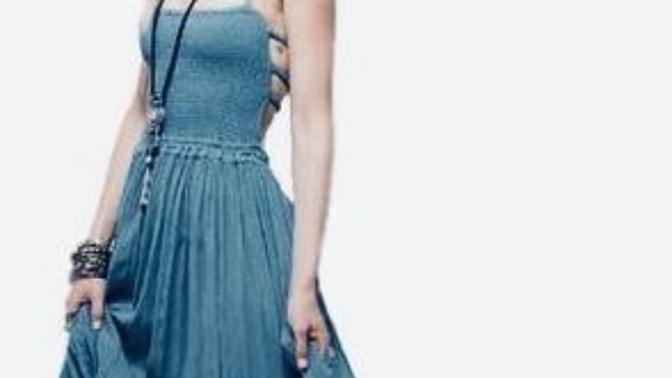 Hey gag 👋 I’m looking for a long light colored dress w/ long or that can be paired with a bolero. Any of you want to help by sending a choice pic?