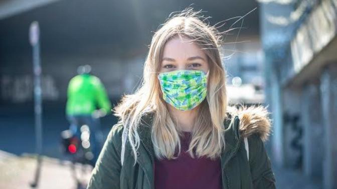 Girls, Do you wear lipstick when you go outside wearing Mask?