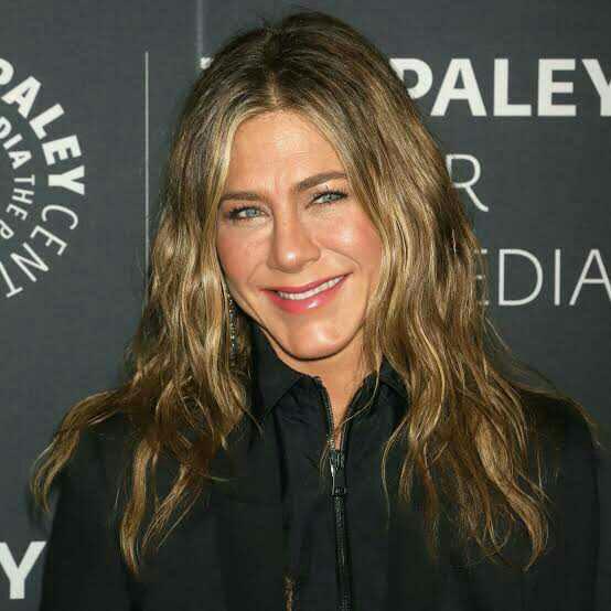Girls would you get a plastic surgery to look like Jennifer Aniston?