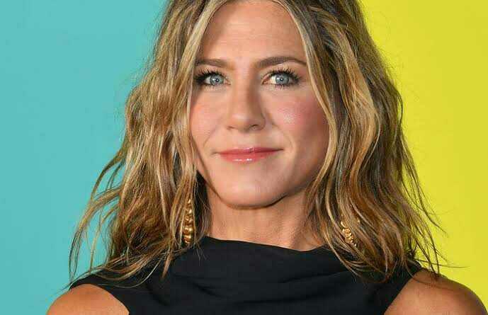 Girls would you get a plastic surgery to look like Jennifer Aniston?