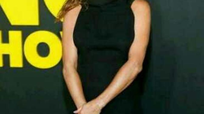 Girls would you get a plastic surgery to look like Jennifer Aniston?
