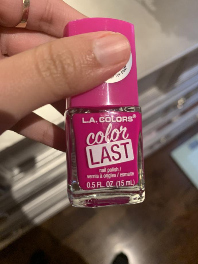 Which color should I paint my nails ?