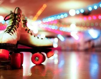 Have you ever been to a rollerskating rink? Can you skate?