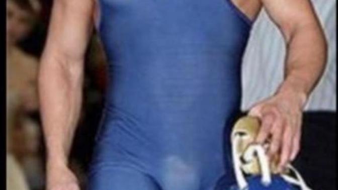 Girl wrestlers jv or varsity, I need advice. What can I do to avoid this? What can I do to get better? Please help?