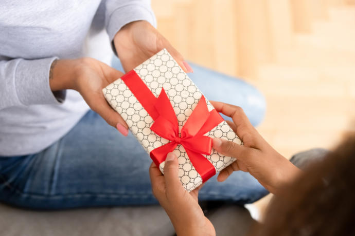 How do you refuse a gift from your partner?