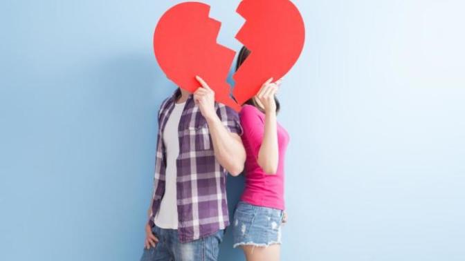 What does it mean when a guy breaks up with because he is "scared"? Is it a lie guys say? I don't understand men and i'm giving up on love?