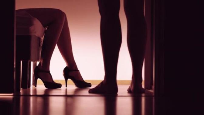 Between committed relationships and hookups, what do you prefer? And why?