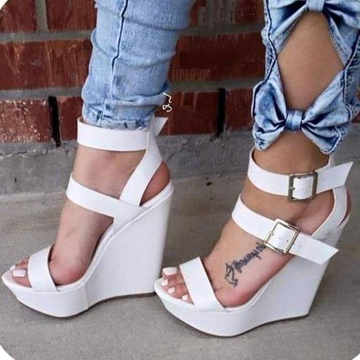Which of these heels do you think is of the best color and style?