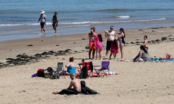 Girls: Are You Confident in Wearing a Bikini? Guys: Are You Confident in Going Shirtless? Confident or Not, Do You Wear a Bikini? Do You Go Shirtless?