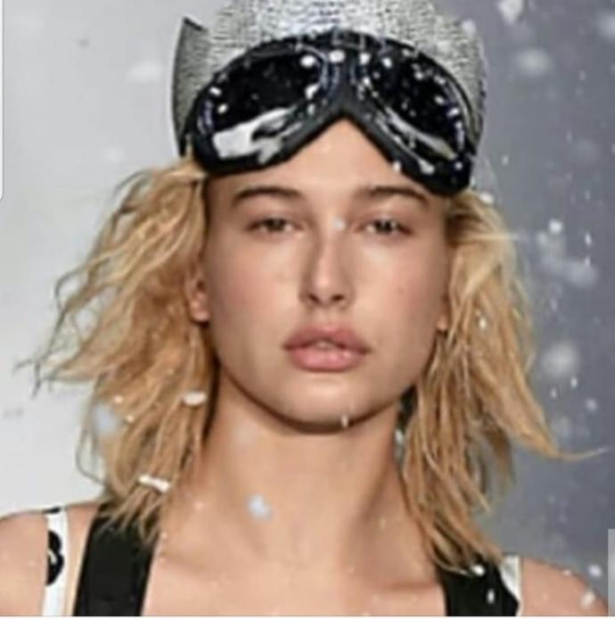Whos more attractive to you Selena Gomez or Hailey Baldwin?