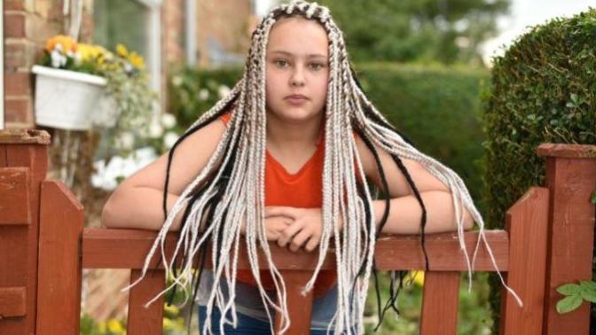 How offensive is it for a white chick to wear box braids?