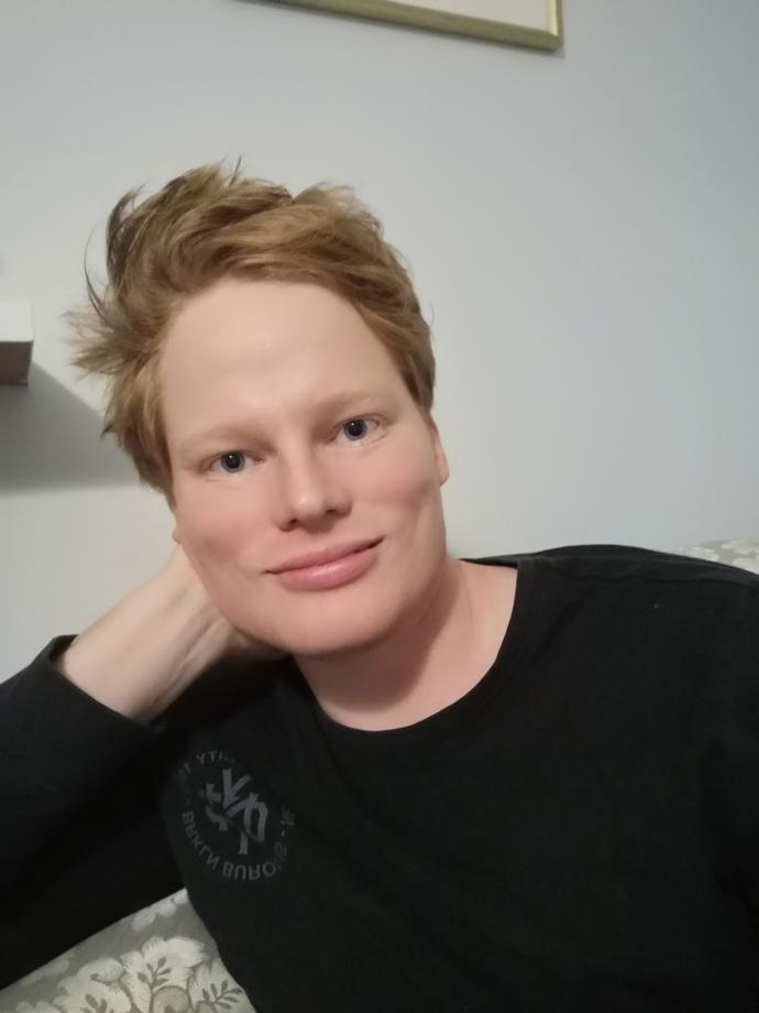 Girls, Am I too ugly to get a date?