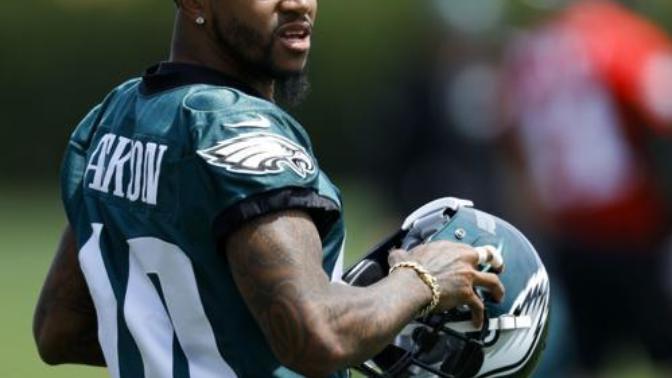 NFL player DeSean Jackson is in trouble for the comments he said about the Jews, do you think he should get in trouble?