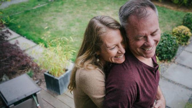 Do married folks tend to be happier as they hit their 40s-50s?
