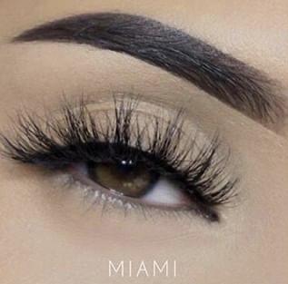 Which eyelash do you like more?