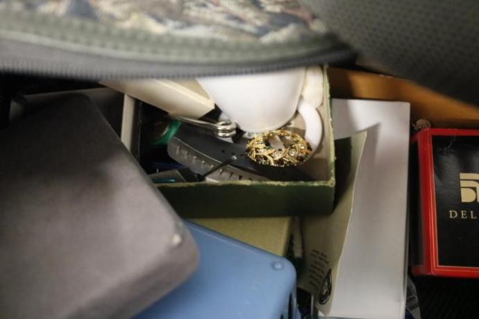Auction up, more Jewelry maybe more Gold ,best ?