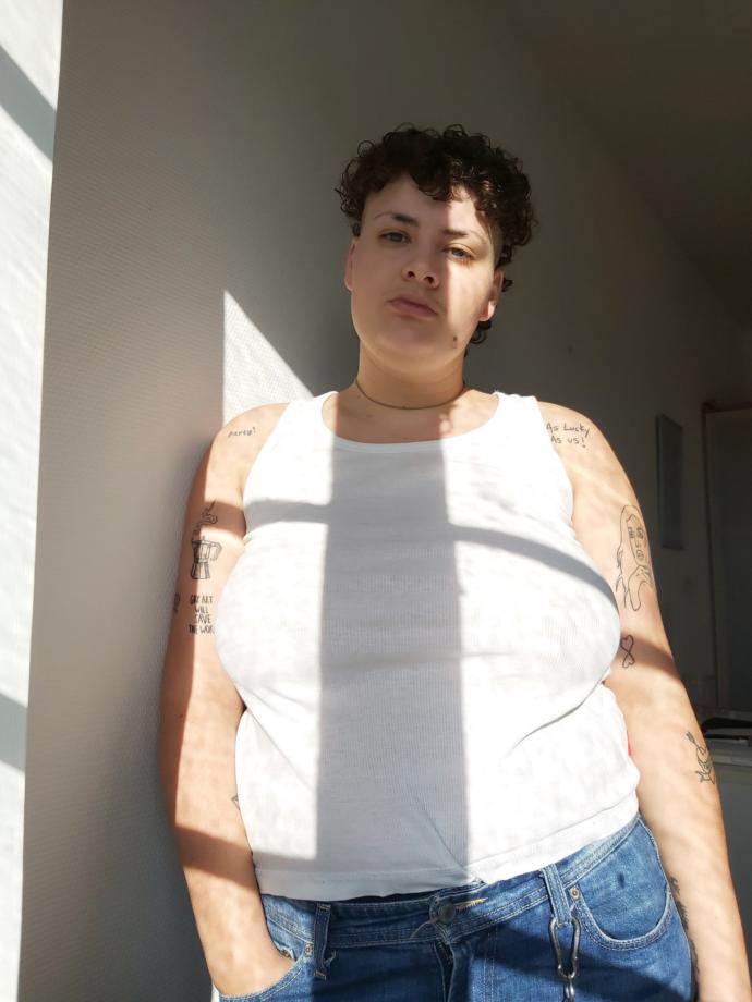 LGBT Quiz for women: Do femmes or butches have it harder?