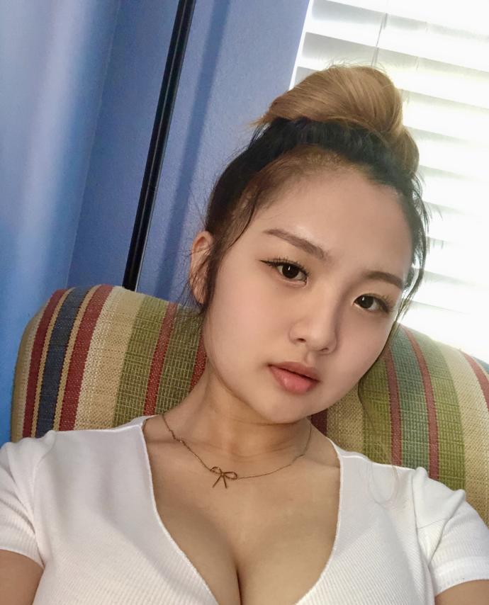 Is a bun a good hairstyle for women?