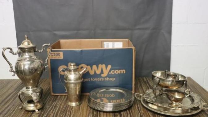 Another auction more Jewelry and silver besties?