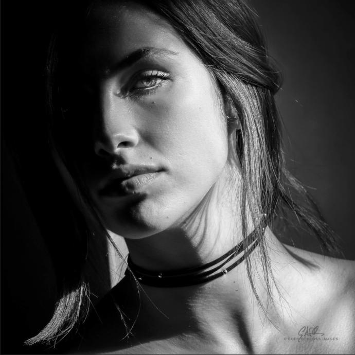 In what ways do you think men and women experience love and heartbreak differently?