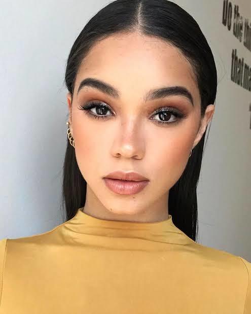 Why do women who like to wear a lot of makeup receive hate from men for it?