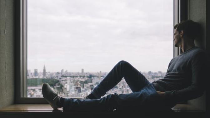 PLEASE HELP! How do I deal with extreme loneliness?