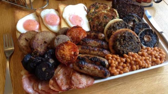 Why does UK breakfast look like it gives you bad poop?