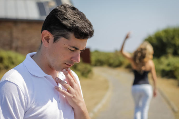 Who does the majority of the dumping in a relationship?