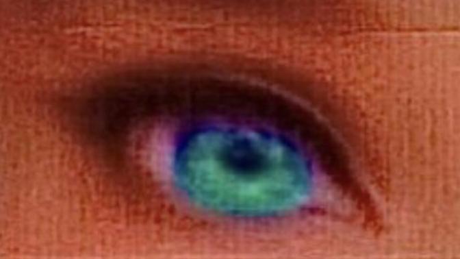 Girls, What kind of shape Does this eye has?