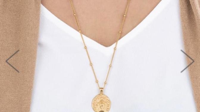 Which one of these beautiful aprohdite necklaces is cuter?