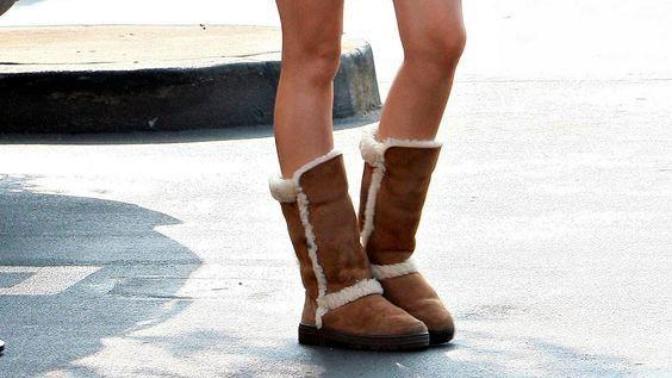 Girls, Why are so many women wearing their Ugg boots this summer?