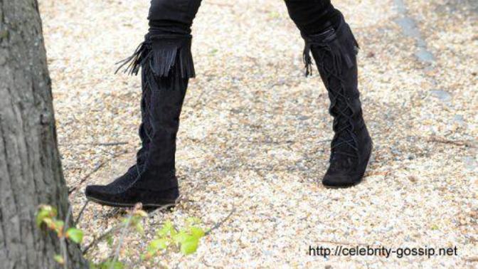 Men, what do you think of women who wear these kinds of boots?