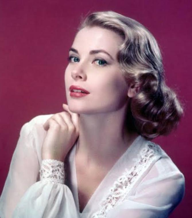 Do you think this woman is pretty?