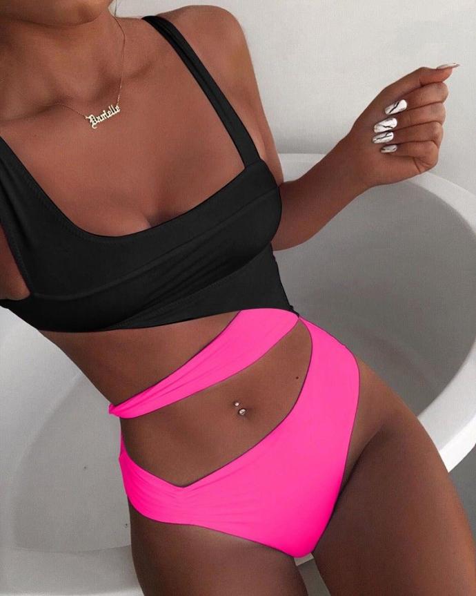 Belly piercing 🤯?