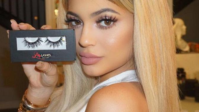 Girls, do you wear false lashes or mascara?