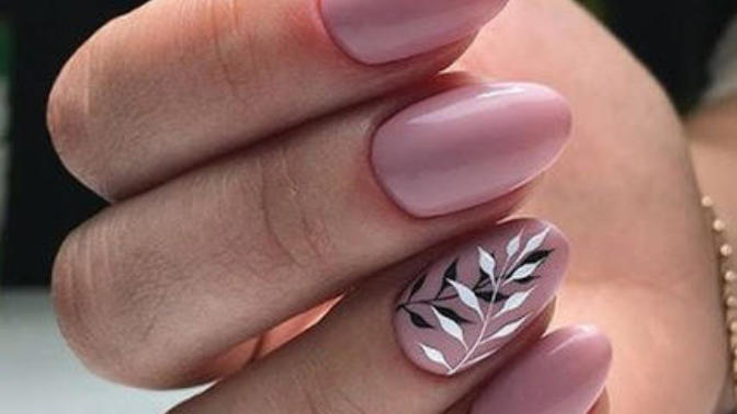 Do you accent one nail, when you get your nails done?