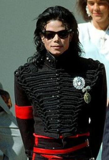 In which way was pop icon, Michael Jackson, dressed at his best?